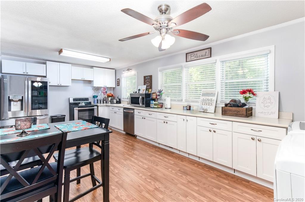 175 Wildwood Road Great Falls, SC 29055 - Photo 6 of 25 Gallery Image 6