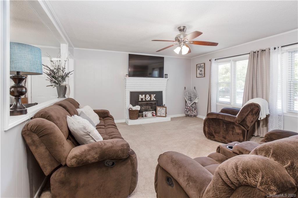 175 Wildwood Road Great Falls, SC 29055 - Photo 8 of 25 Gallery Image 8