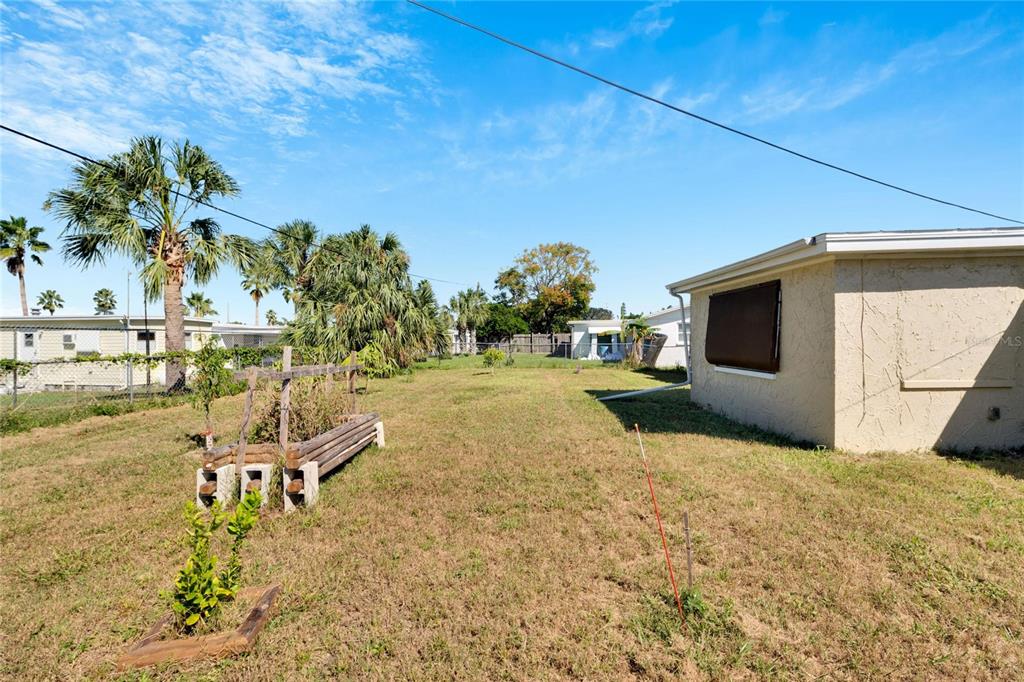 10801 Fillmore Avenue Port Richey, FL 34668 - Photo 27 of 29 a view of a backyard