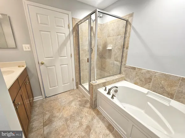 $2,850 | 14253 A Woven Willow Lane, Unit 95, Centreville, VA 20121