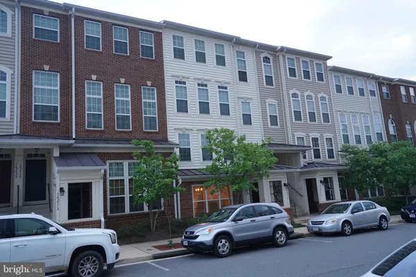 $2,850 | 14253 A Woven Willow Lane, Unit 95, Centreville, VA 20121