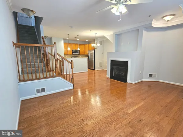 $2,850 | 14253 A Woven Willow Lane, Unit 95, Centreville, VA 20121