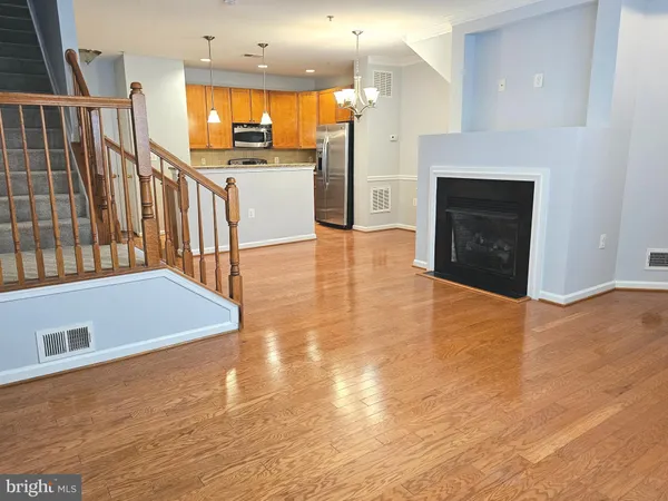 $2,850 | 14253 A Woven Willow Lane, Unit 95, Centreville, VA 20121