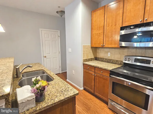 $2,850 | 14253 A Woven Willow Lane, Unit 95, Centreville, VA 20121