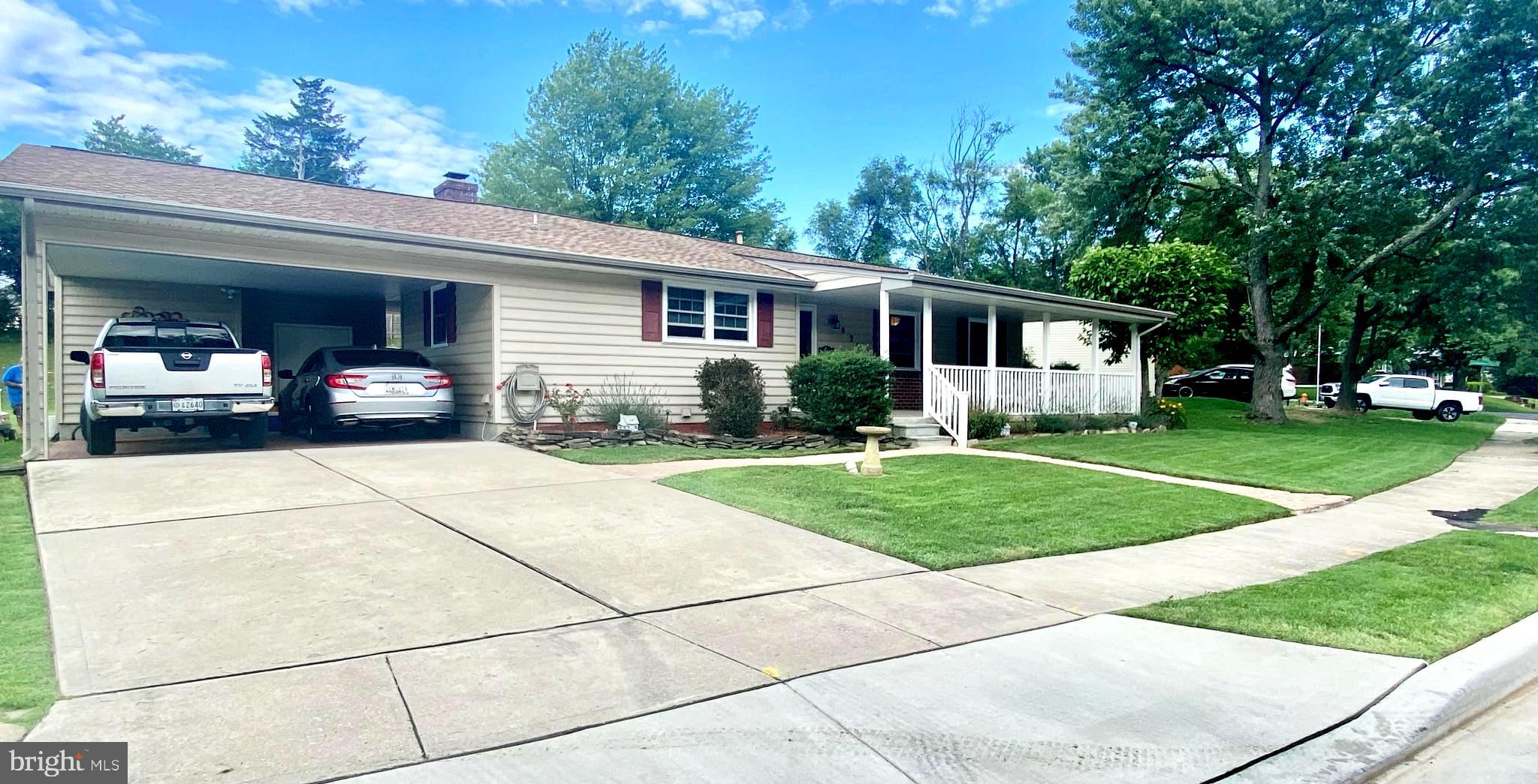 6218 Commons Road Baltimore, MD 21237 - Photo 4 of 34