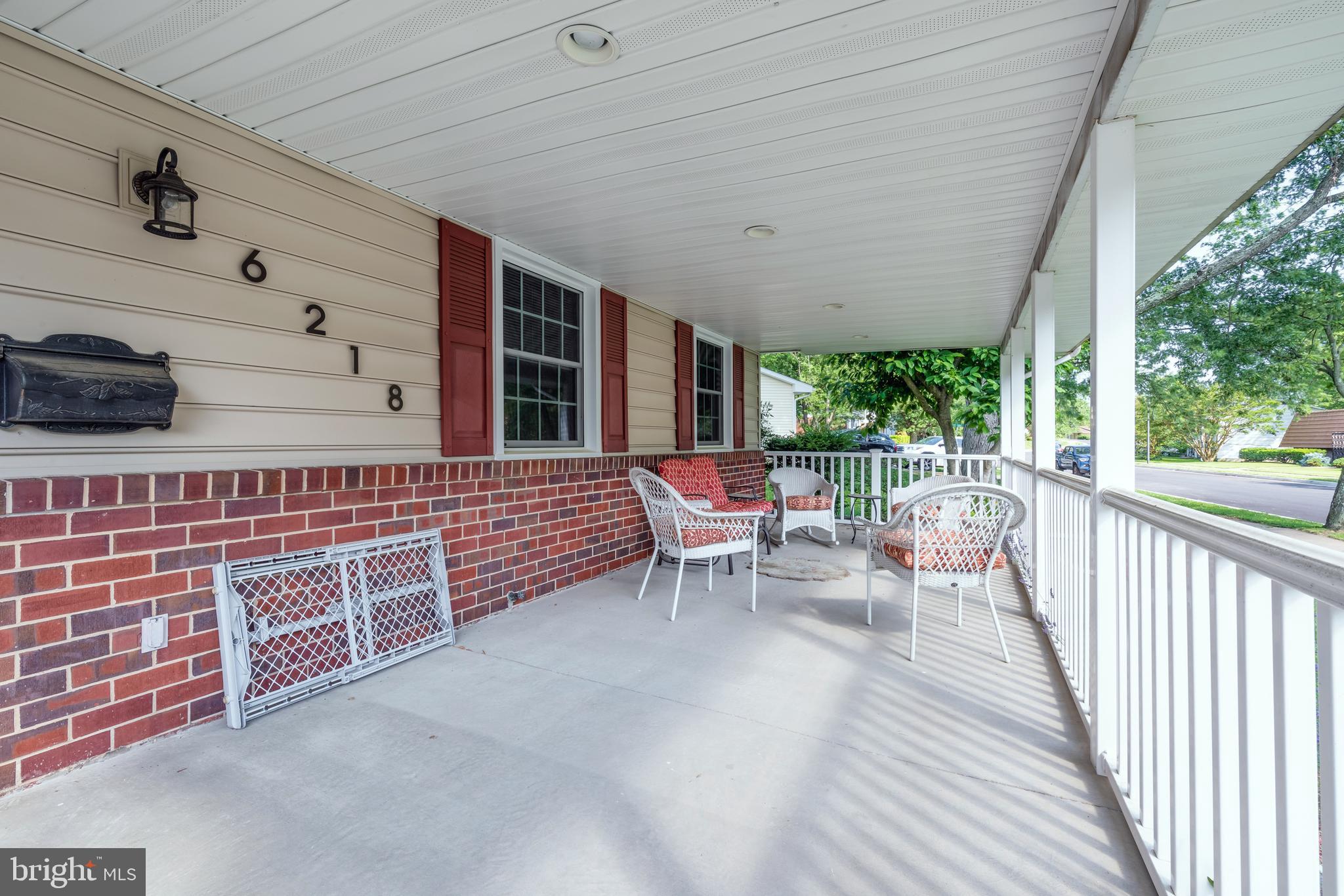 6218 Commons Road Baltimore, MD 21237 - Photo 6 of 34