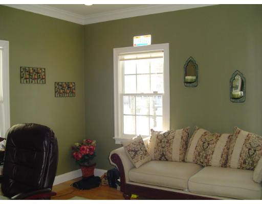 8 Acorn Way Georgetown, MA 01833 - Photo 15 of 29 Gallery Image 15