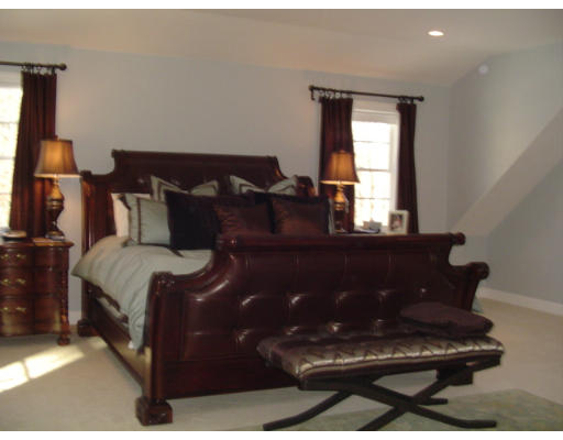 8 Acorn Way Georgetown, MA 01833 - Photo 17 of 29 Gallery Image 17