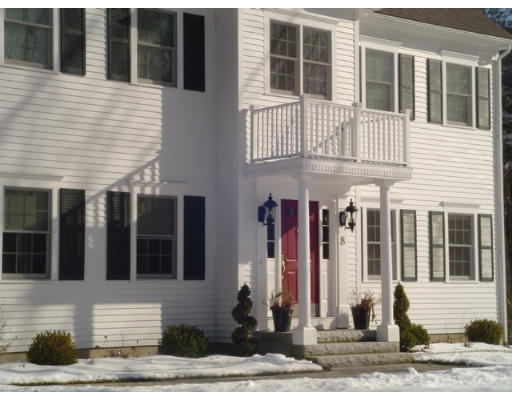 8 Acorn Way Georgetown, MA 01833 - Photo 2 of 29 Gallery Image 2