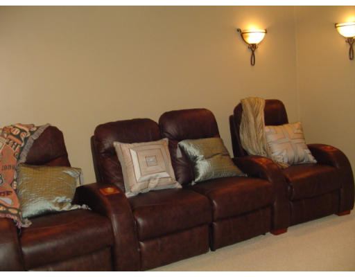 8 Acorn Way Georgetown, MA 01833 - Photo 24 of 29 Gallery Image 24