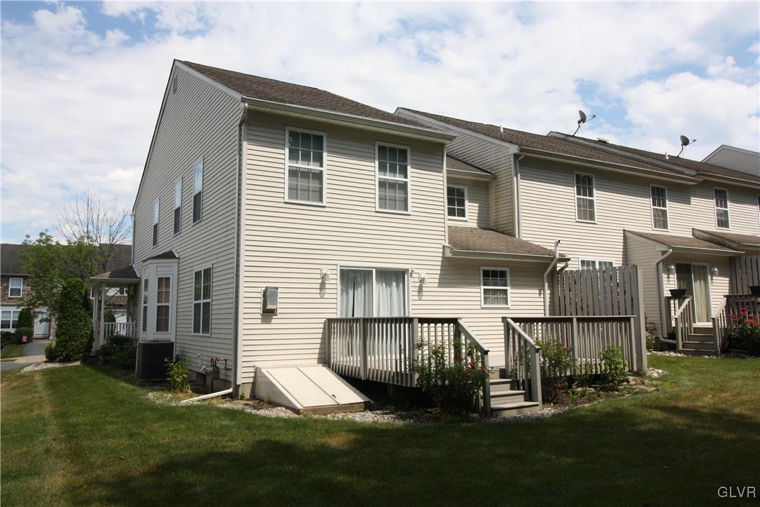 4169 Walter Road Bethlehem, PA 18020 - Photo 4 of 26