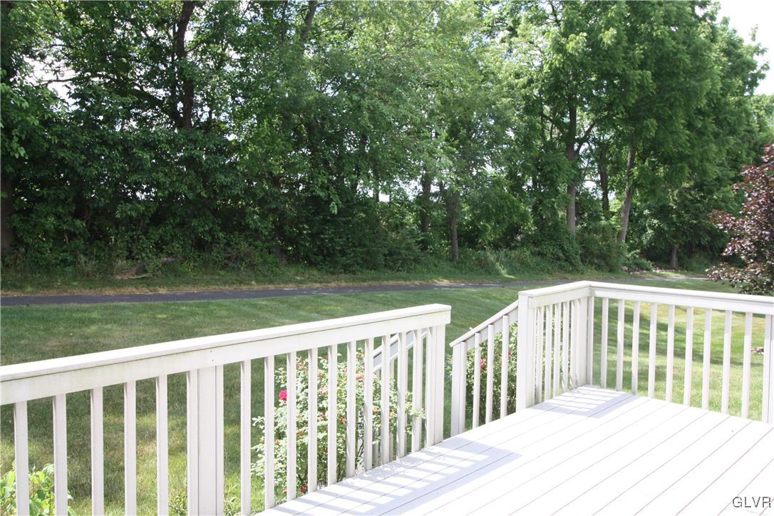 4169 Walter Road Bethlehem, PA 18020 - Photo 5 of 26