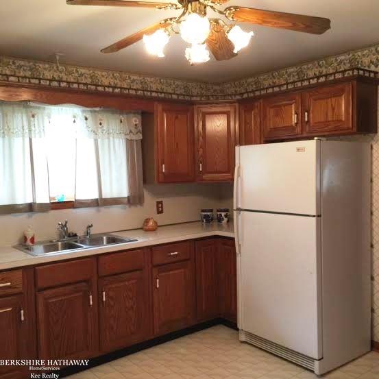 2975 Beach Road Port Huron, MI 48060 - Photo 5 of 26