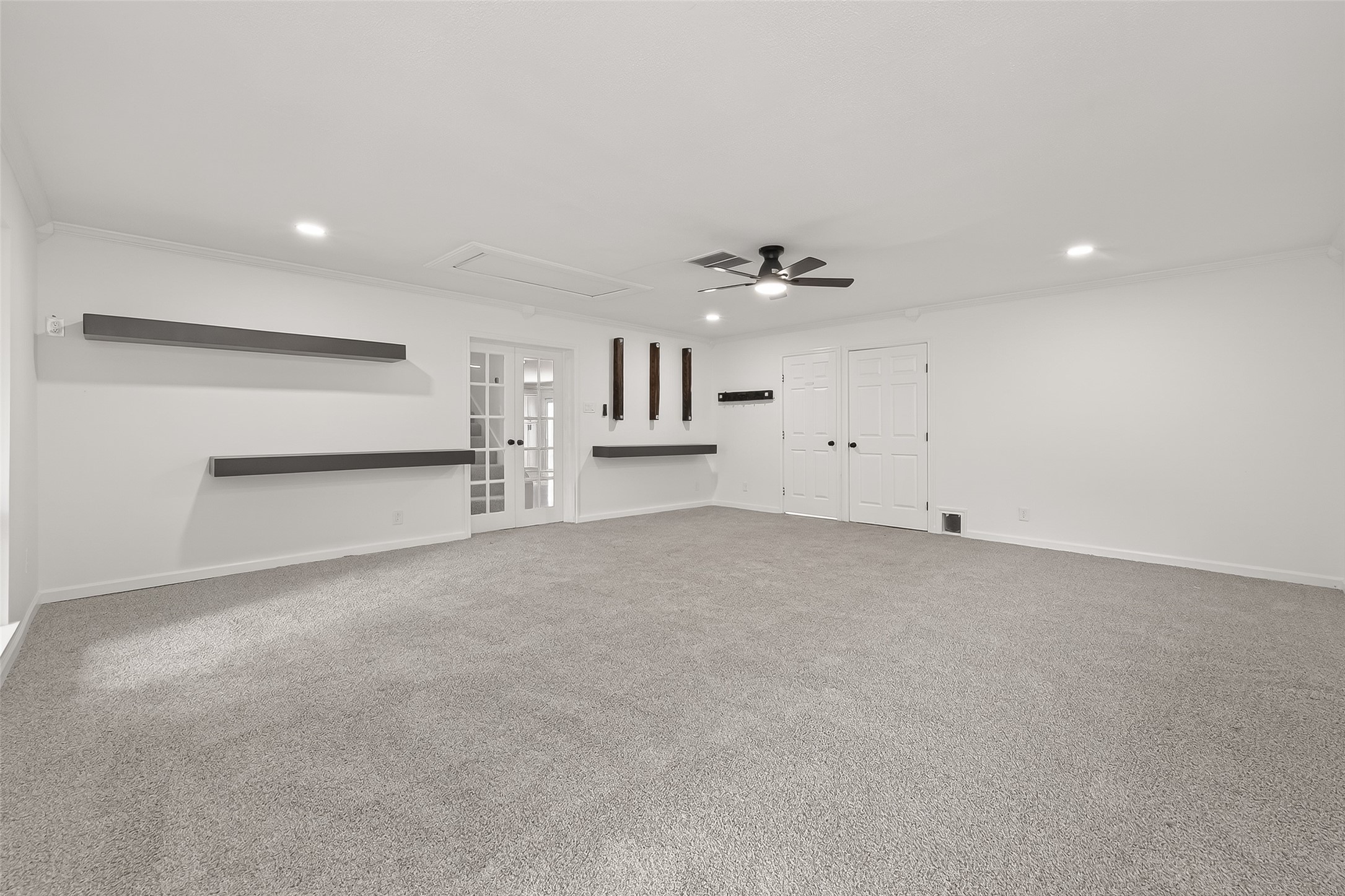 6211 Allentown Drive Spring, TX 77389 - Photo 20 of 39 Big bonus room Downstairs.