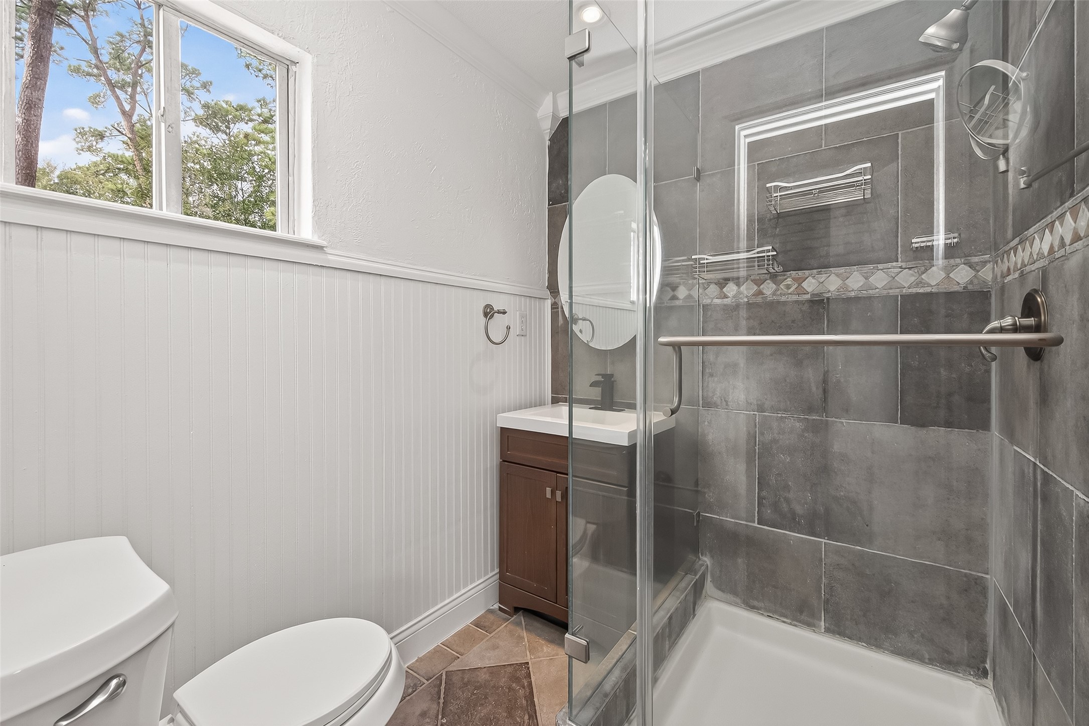 6211 Allentown Drive Spring, TX 77389 - Photo 32 of 39 Primary bathroom.