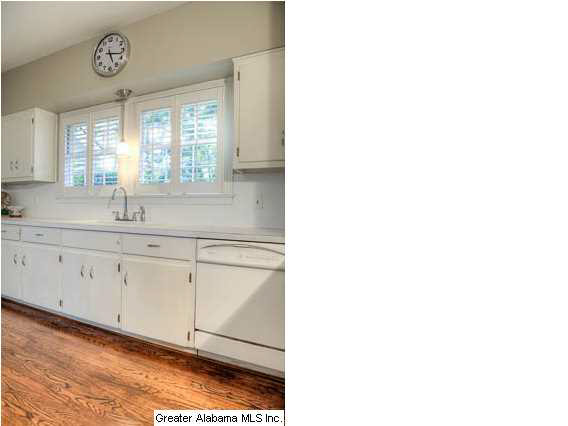 4601 Dolly Ridge Road Birmingham, AL 35243 - Photo 6 of 27