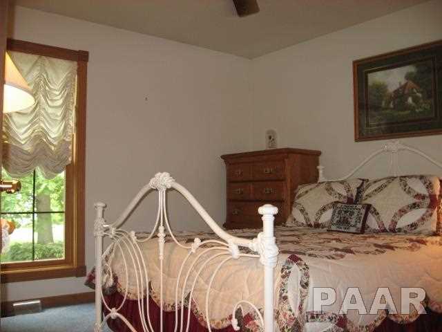 2802 Sheridan Road Pekin, IL 61554 - Photo 14 of 29 Gallery Image 14
