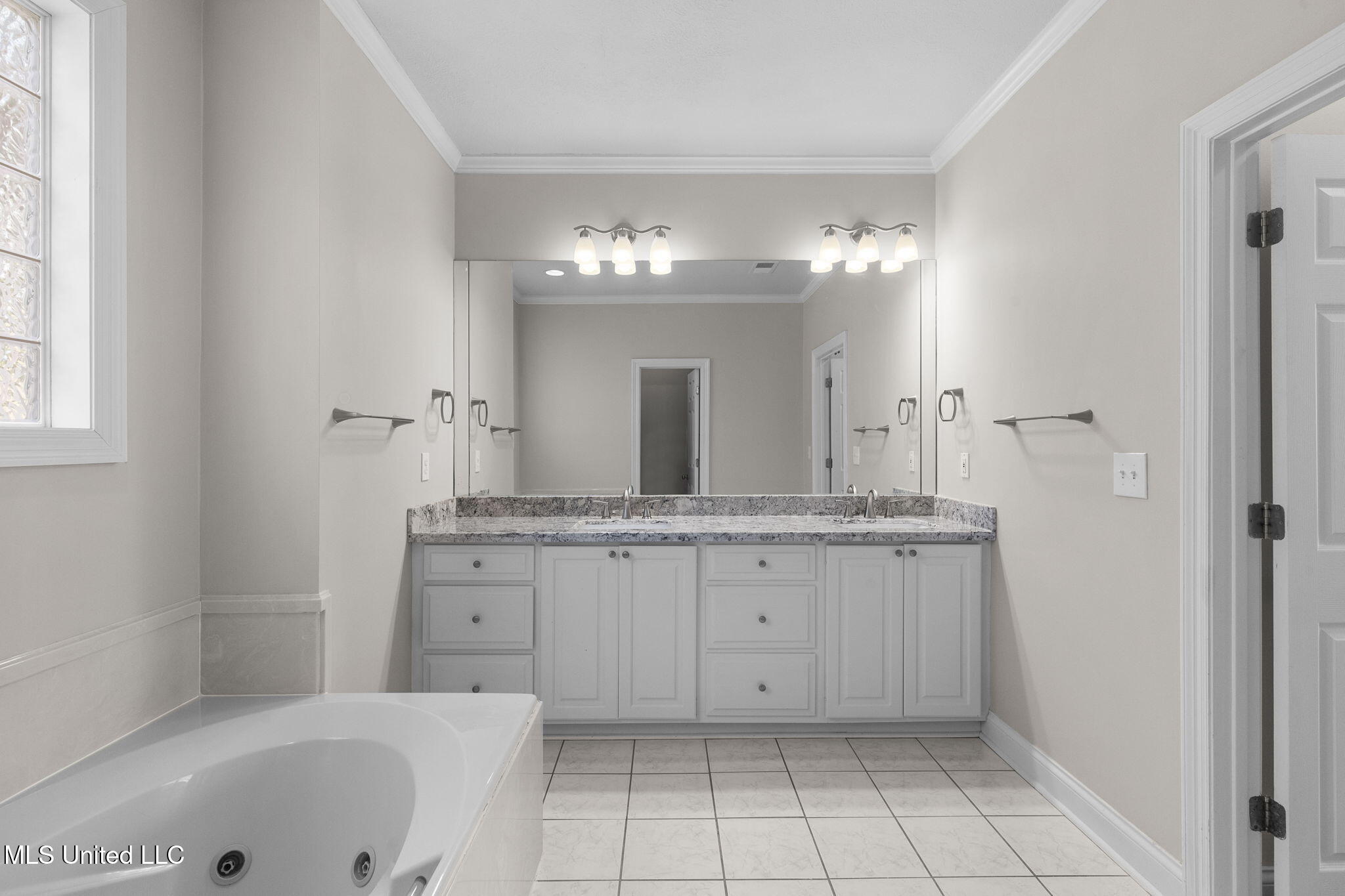 305 Indian Gate Circle Ridgeland, MS 39157 - Photo 28 of 45 38-web-or-mls-305 Indian Gate-36