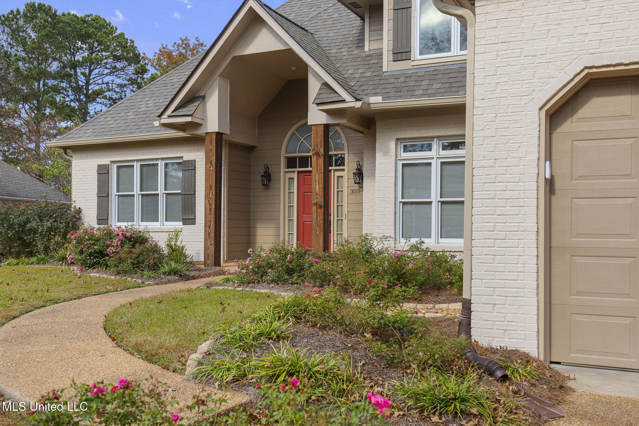 305 Indian Gate Circle Ridgeland, MS 39157 - Photo 4 of 45 4-web-or-mls-305 Indian Gate-4