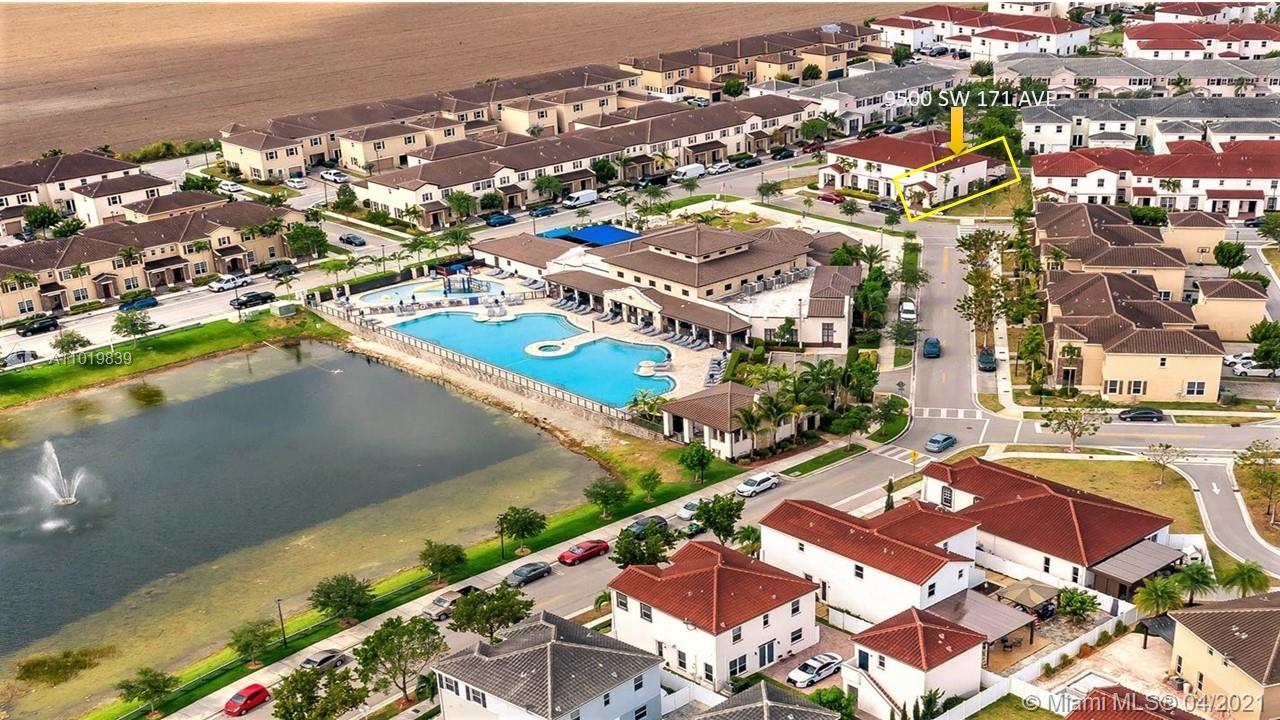 The Hammocks Miami, FL 33196 - Photo 2 of 21