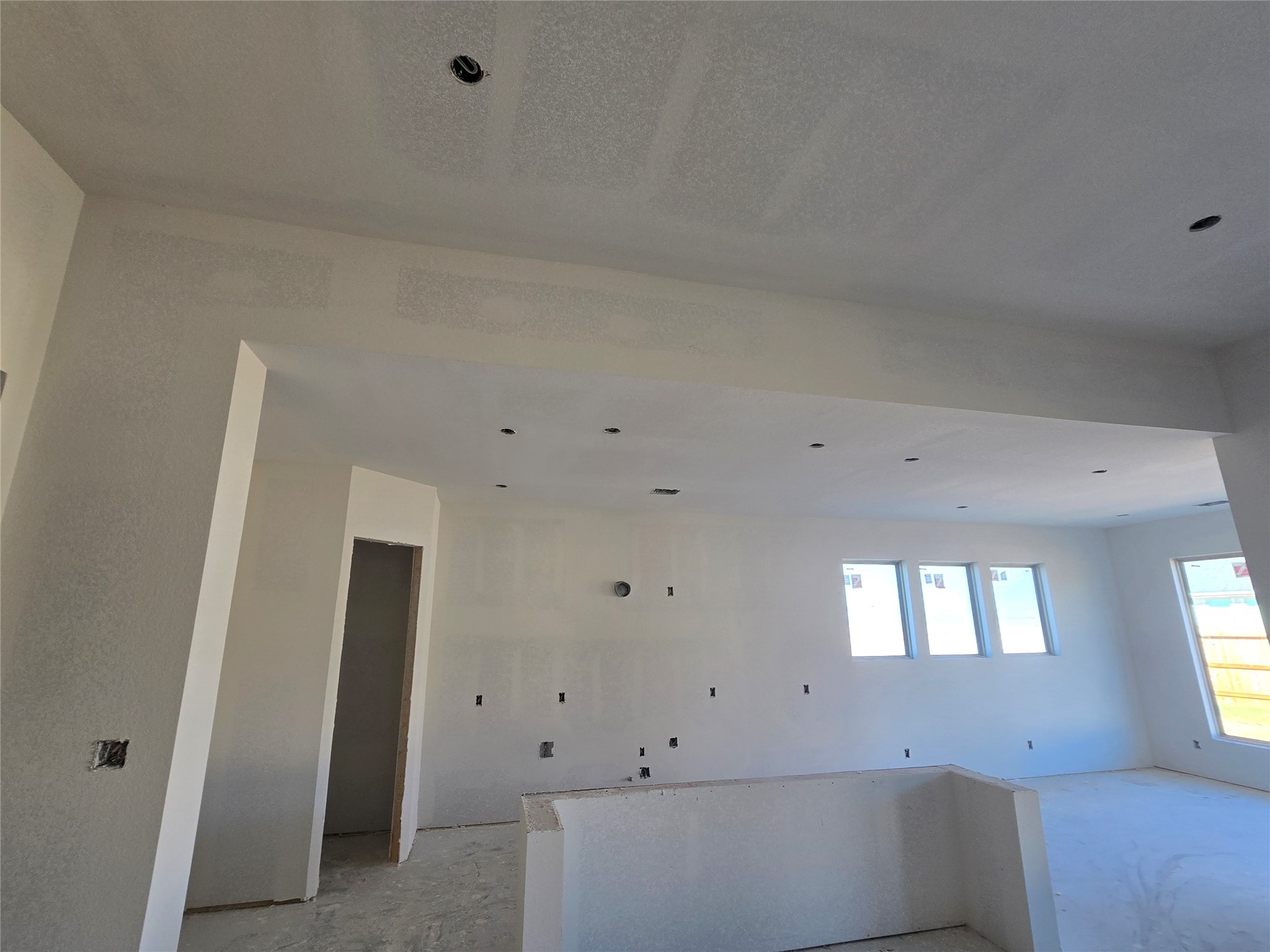 721 Cross Timbers Trace Hempstead, TX 77445 - Photo 7 of 22 an empty room with windows