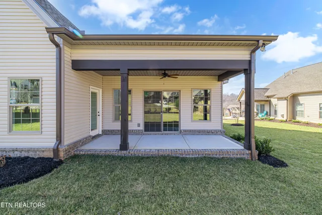 $649,900 | 2926 Snow Pond Road, Knoxville, TN 37931