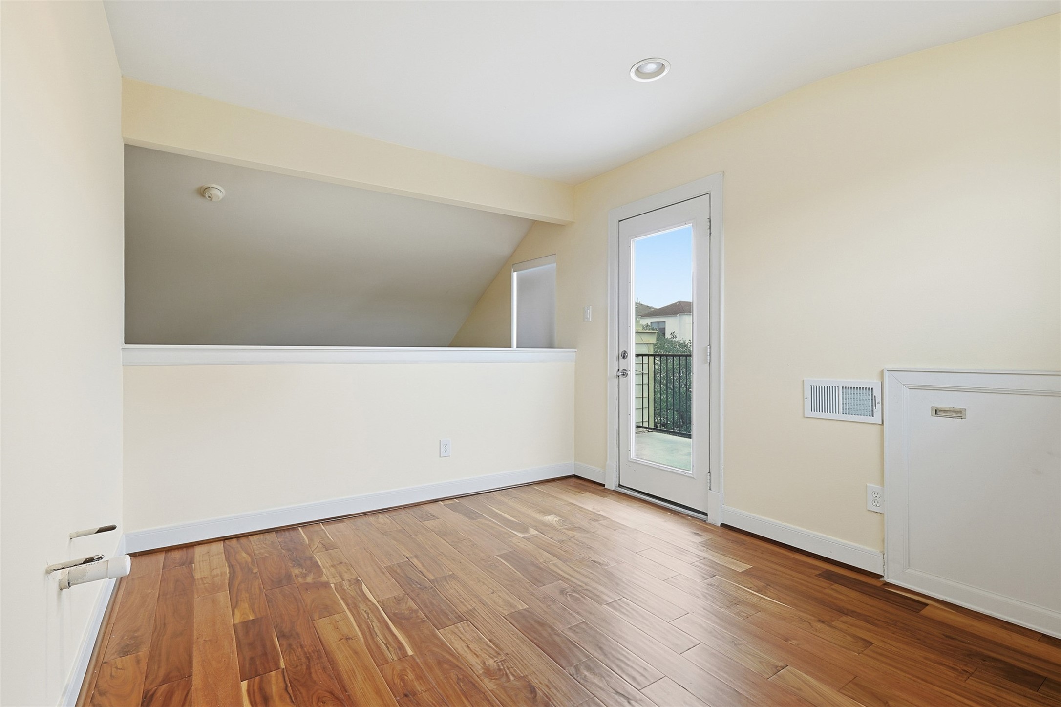 1719 Welch Street, Unit A Houston, TX 77006 - Photo 19 of 27