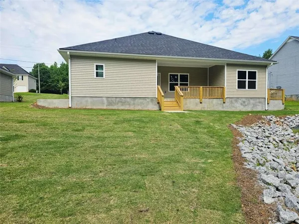 $299,900 | 112 Scarlett Pl Drive, Bowdon, GA 30108