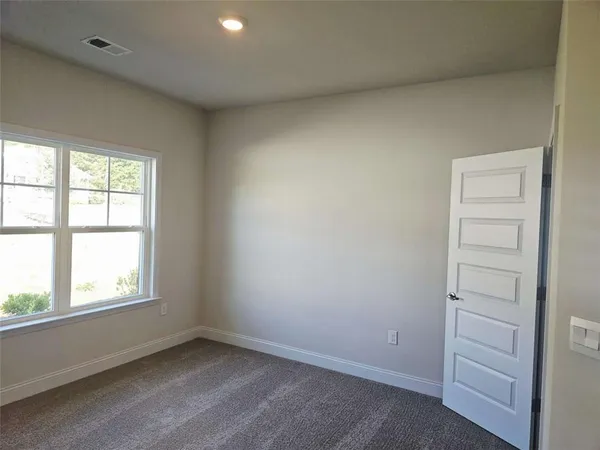 $299,900 | 112 Scarlett Pl Drive, Bowdon, GA 30108