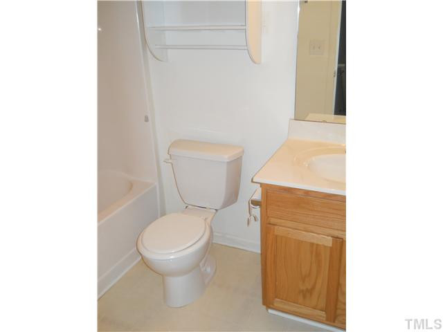 5510 Golden Moss Trail Raleigh, NC 27613 - Photo 10 of 16 Master Bath/Spa