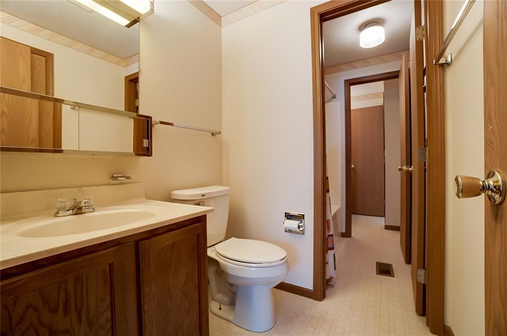 4542 Ridgewood Road East, Unit 4542 Springfield, OH 45503 - Photo 12 of 19
