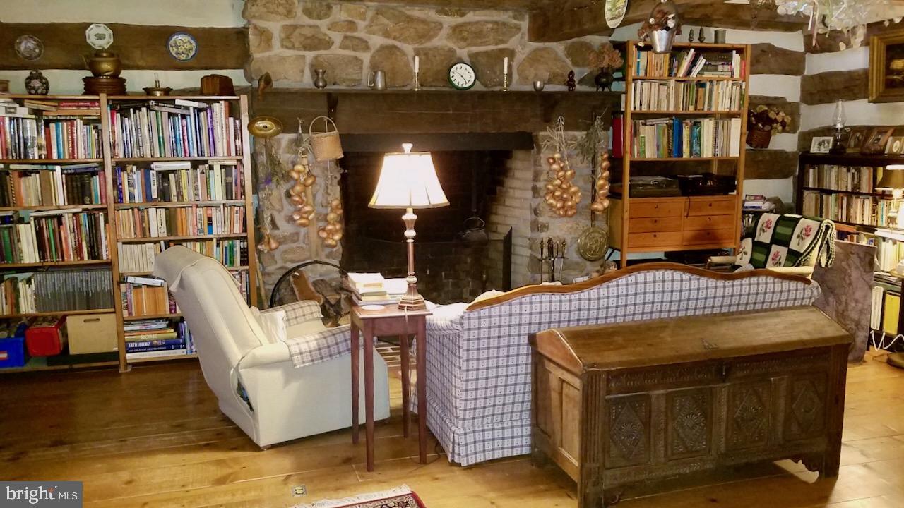1095 Texter Mountain Road Denver, PA 17517 - Photo 8 of 37 a view of dinning table and chairs in the patio