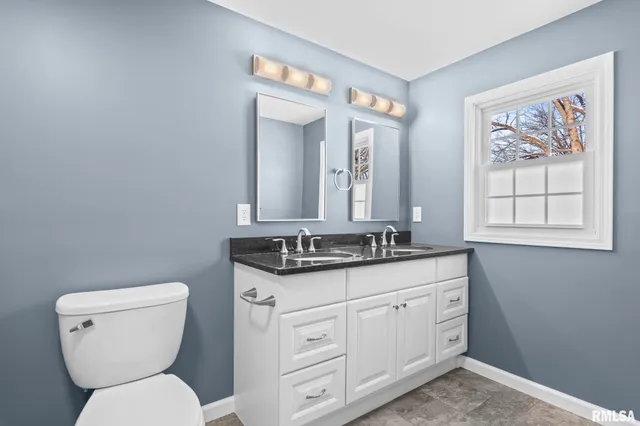 $185,000 | 1517 West Jackson Street, Springfield, IL 62704