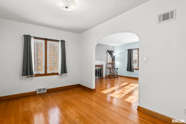 $185,000 | 1517 West Jackson Street, Springfield, IL 62704