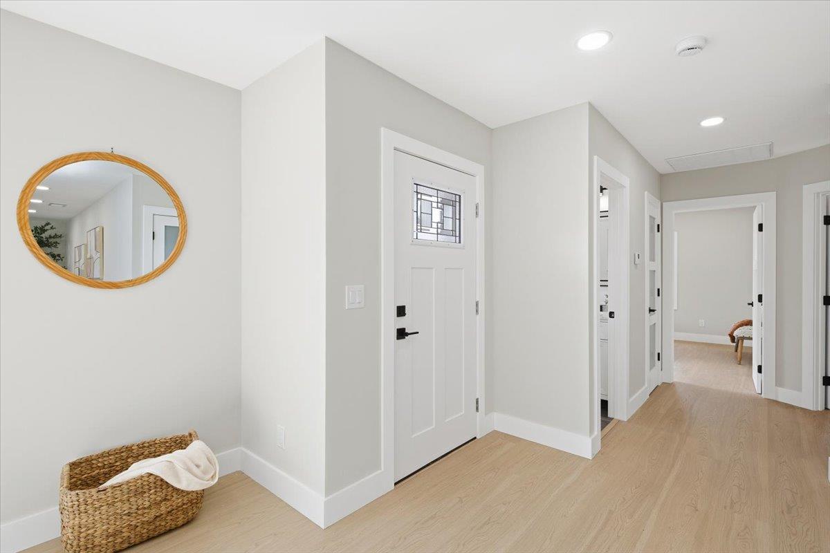 40 Valley View Avenue San Jose, CA 95127 - Photo 3 of 27 a view of an empty room