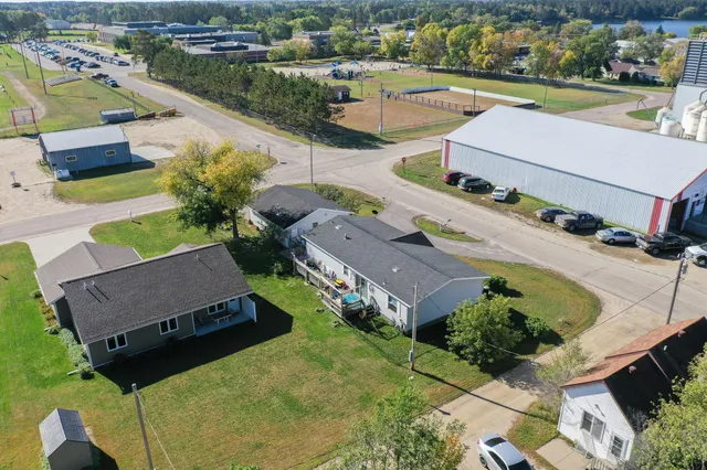 $199,999 | 18 Cedar Avenue Southeast, Menahga, MN 56464