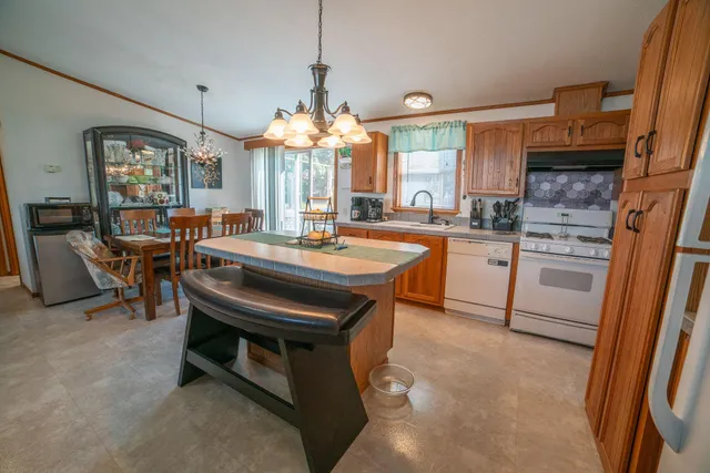 $199,999 | 18 Cedar Avenue Southeast, Menahga, MN 56464