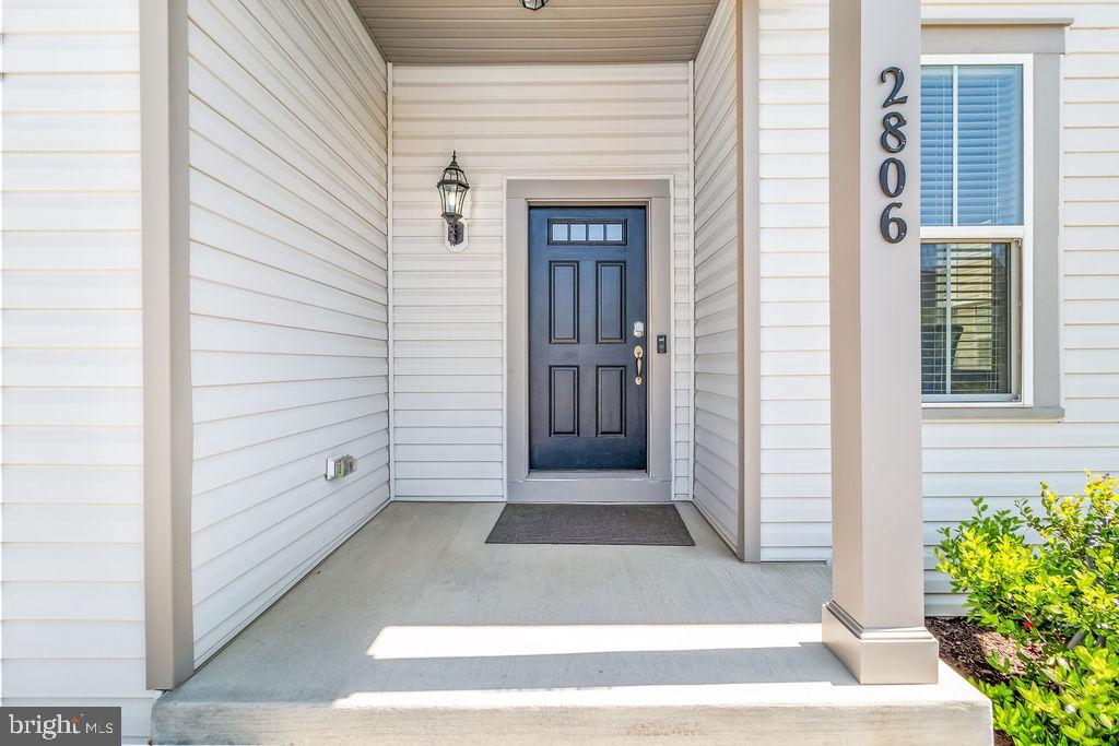 2806 Water Strider Way Odenton, MD 21113 - Photo 3 of 63 Welcoming entrance