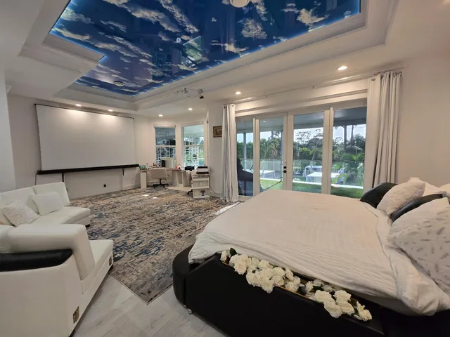 a very nice looking room with many windows