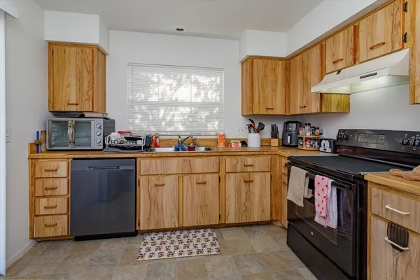 $349,900 | 601 Oak Manor Circle, Orlando, FL 32825