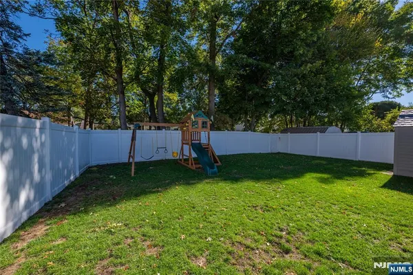 $3,950 | 16-15 Well Drive, Fair Lawn, NJ 07410