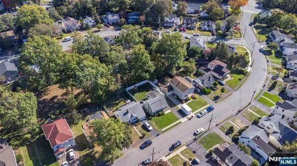 $3,950 | 16-15 Well Drive, Fair Lawn, NJ 07410