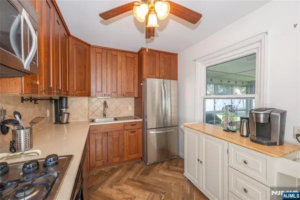 $3,950 | 16-15 Well Drive, Fair Lawn, NJ 07410