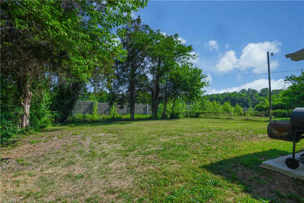 3203 Loftyview Drive High Point, NC 27260 - Photo 30 of 31