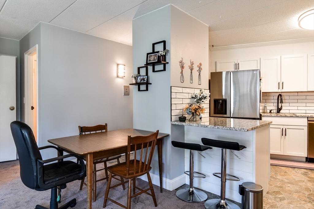 147 Turner Road, Unit 103 Holliston, MA 01746 - Photo 4 of 16 Gallery Image 4