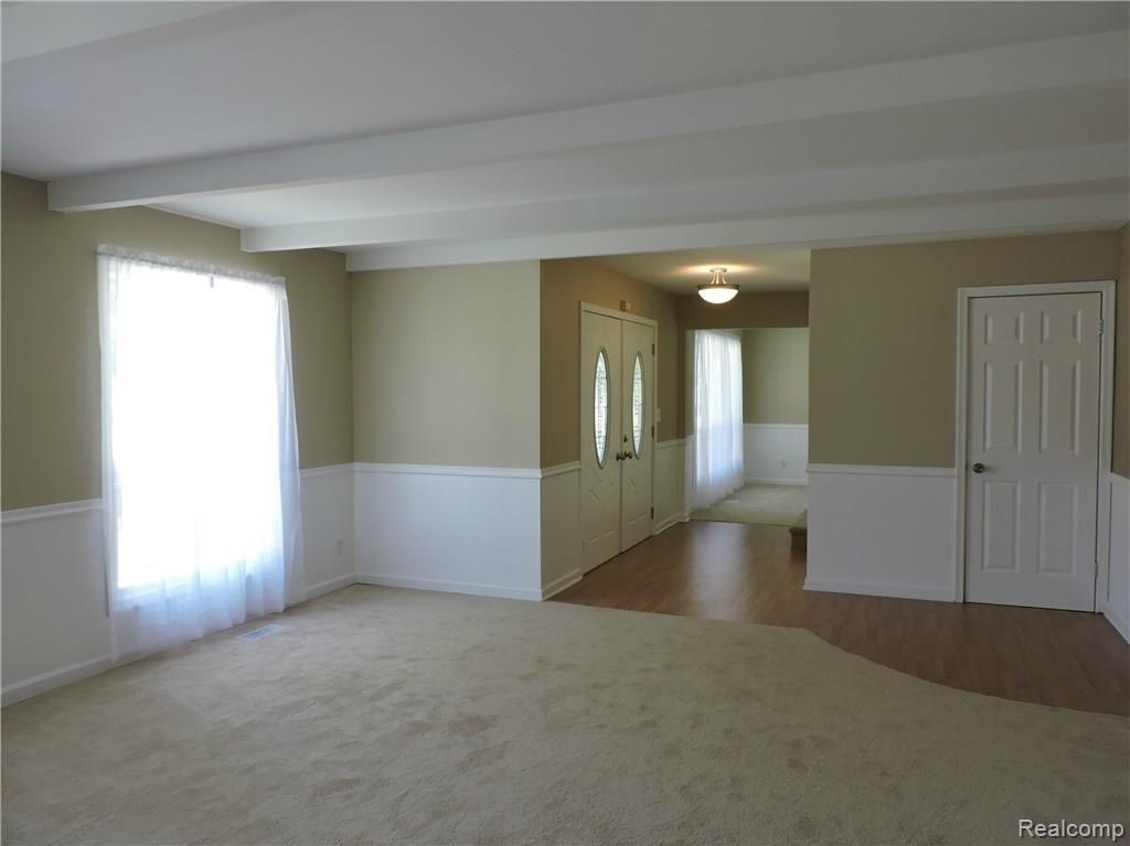 6627 Rustic Ridge Trail Grand Blanc, MI 48439 - Photo 11 of 51 DSCN3219.JPG