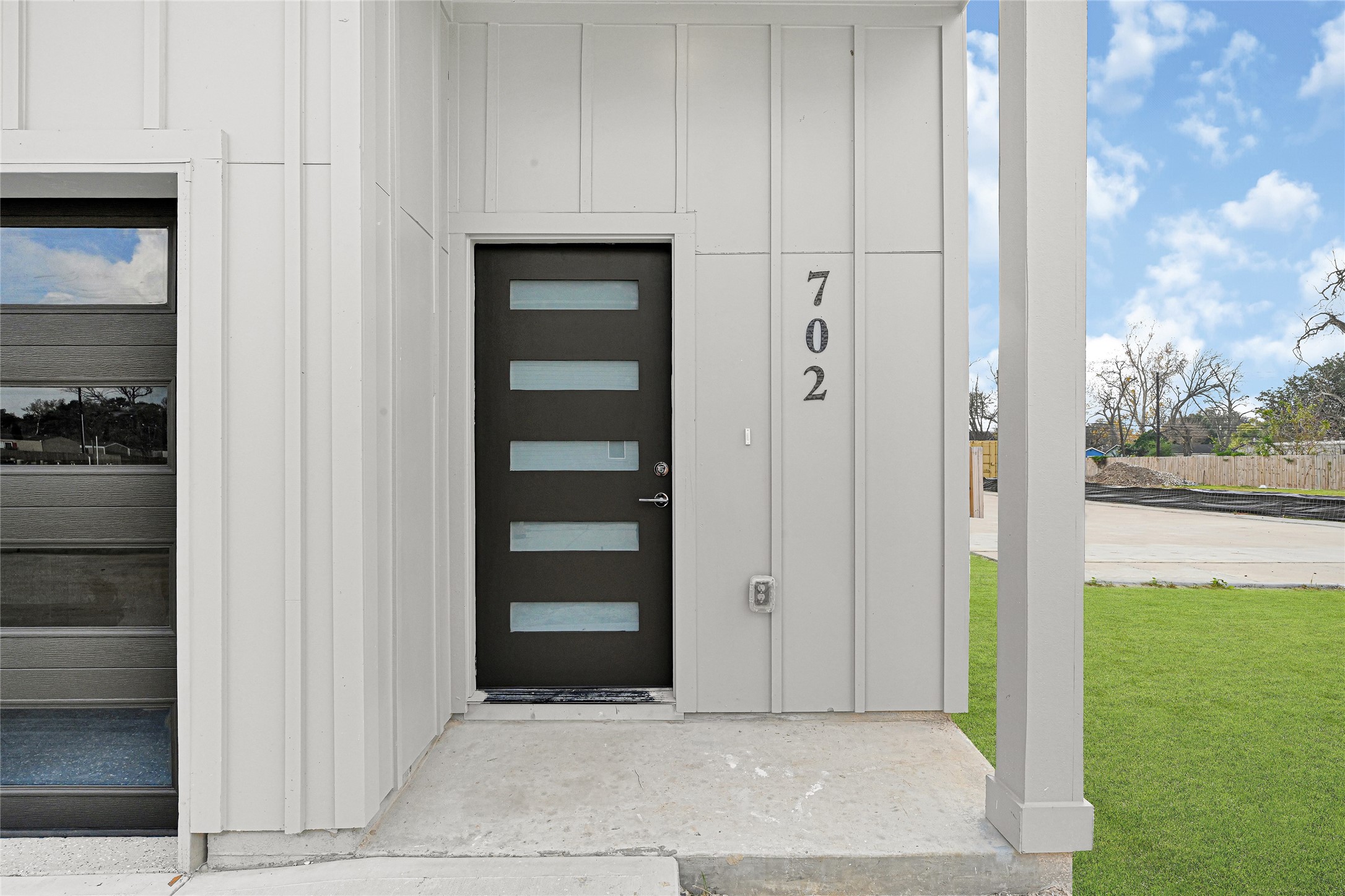 702 Savonna Houston, TX 77076 - Photo 3 of 28 a view of front door