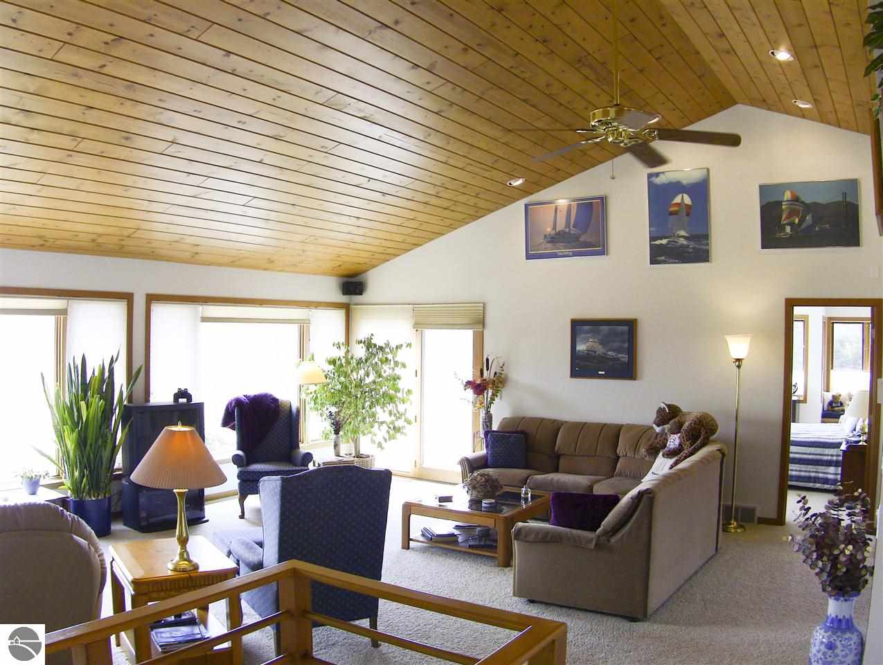 5500 North Overlook Road Omena, MI 49674 - Photo 22 of 33 1781543-21.JPG