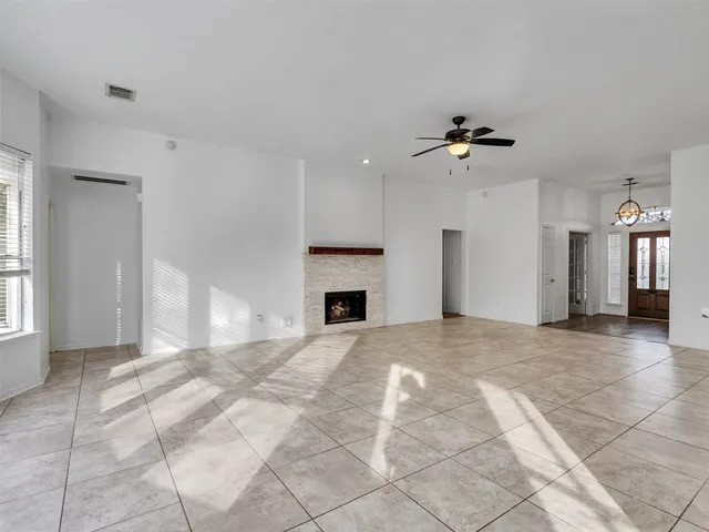 $2,500 | 3327 La Seine Lane, Spring, TX 77388