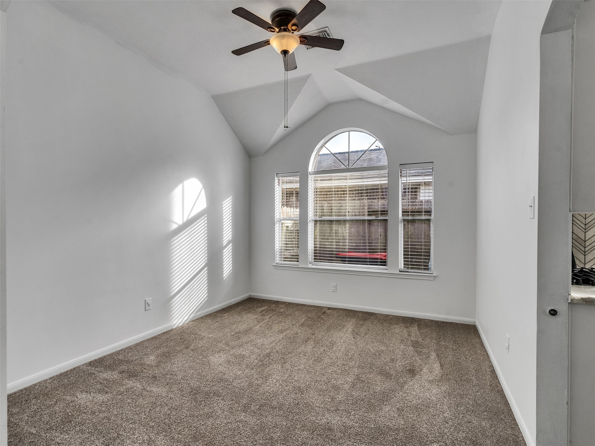 3327 La Seine Lane Spring, TX 77388 - Photo 20 of 29 Dining area or flex space